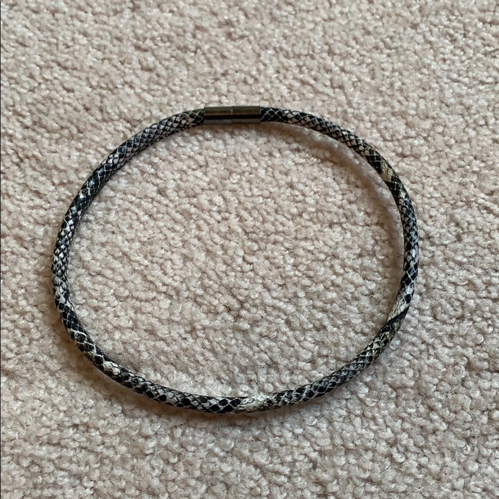 Snakeskin real leather choker necklace